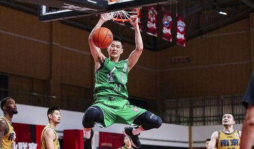 大瓜爆料视频篮球,揭秘大瓜爆料背后的篮球传奇  第3张